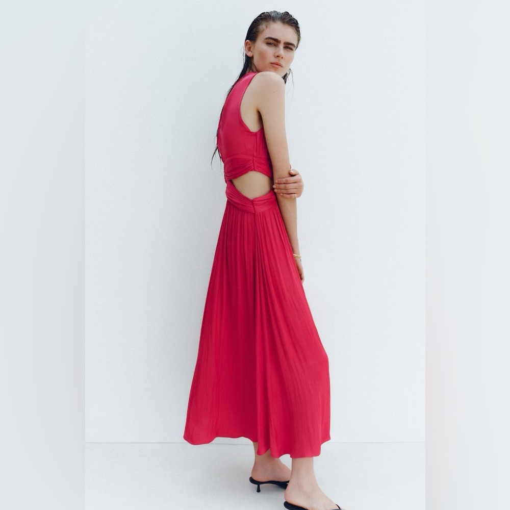 Zara Satin effect cut out sleeveless midi dress fuchsia. S NWT - Picture 5 of 17